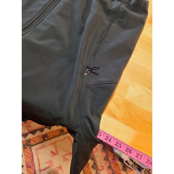 Black North Face jackets missing straps on sleeves but good condition LRG - Picture 14 of 15